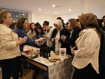 Bilim merkezi doğal &uuml;r&uuml;nlere ev sahipliği yaptı
