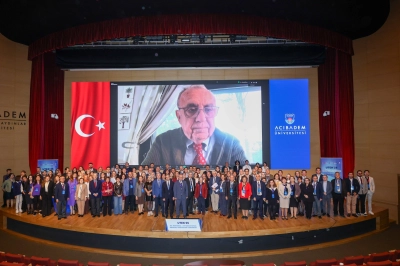 Bilim, Teknoloji ve Empatiyle Yeni Nesil Doktorlar Sahneye &Ccedil;ıkıyor