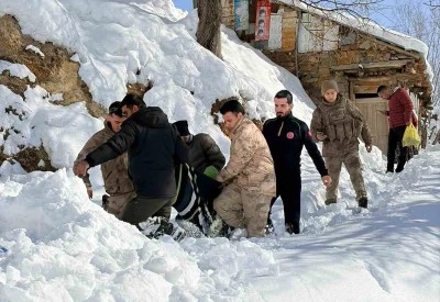 Bing&ouml;l&rsquo;de ekipler karbonmonoksit gazından zehirlenen şahıs i&ccedil;in seferber oldu