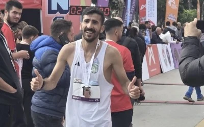 Bing&ouml;ll&uuml; milli atlet maratonda birinci oldu