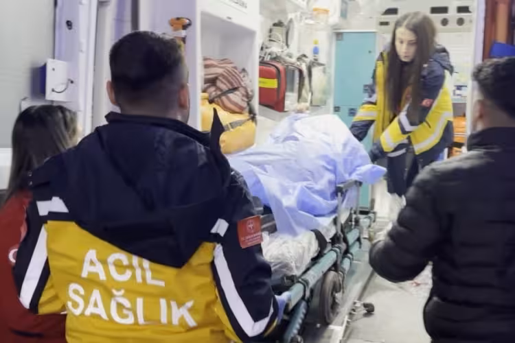 Biri hastaneye diğeri cezaevine...