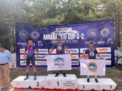 Bisiklette Kayseri&rsquo;ye iki madalya
