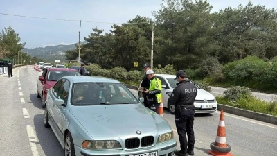 Bodrum'a son 24 saatte 25 bin ara&ccedil; giriş yaptı