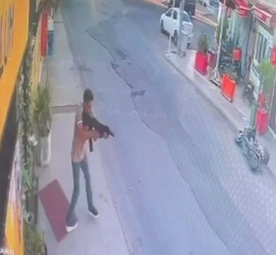Bodrum'da pompalı t&uuml;fekle rastgele ateş a&ccedil;tı