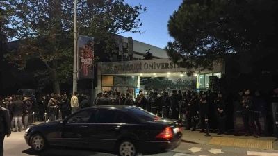 Boğazi&ccedil;i &Uuml;niversitesi&rsquo;nde g&ouml;stericiler polise saldırdı: 13 polis yaralandı, 97 g&ouml;zaltı
