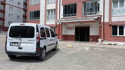 Boğazları kesilerek &ouml;ld&uuml;r&uuml;len kardeşlerin amcası: "Babaları 4 yıldır kayıptı"
