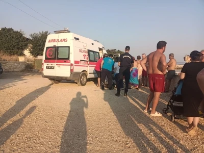 Boğulma tehlikesi ge&ccedil;iren 2 kız kardeş &ouml;l&uuml;mden d&ouml;nd&uuml;
