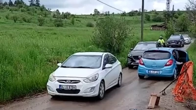 Bolu&rsquo;da tatilciler k&ouml;y yollarında yoğunluğa sebep oldu