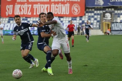 Boluspor'da işler &ccedil;ok k&ouml;t&uuml;: Ligin en &ccedil;ok gol yiyen takımı