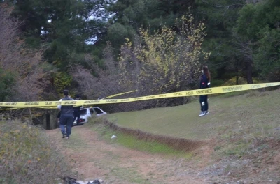 Boşanan &ccedil;ift otomobilde &ouml;l&uuml; bulundu...