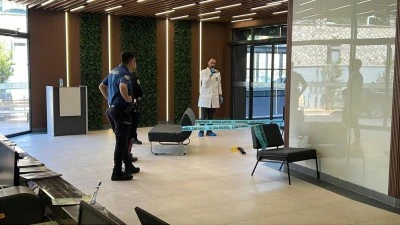 Boşandığı eşini hastane i&ccedil;inde pompalı t&uuml;fekle &ouml;ld&uuml;rd&uuml;