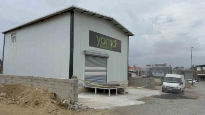 Boşanma aşamasındaki eş, kayınbiraderlerinden birini &ouml;ld&uuml;rd&uuml;, diğerini ağır yaraladı
