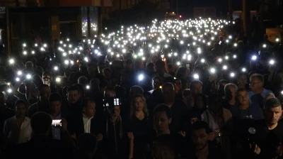 Boşanma aşamasındaki kocasının katlettiği Sinem'e 'ışıklı' anma