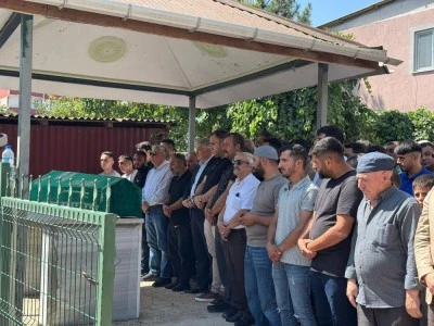 Boya fabrikasında bir iş&ccedil;i zehirlenerek hayatını kaybetti 