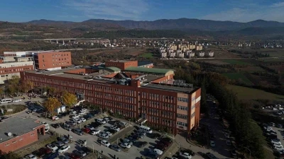 B&ouml;yle şaka olmaz olsun! Arkadaşına hava bastı, kalın bağırsağını patlattı