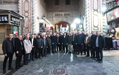 BTSO Başkanı Burkay, tarihi &ccedil;arşıda esnafla buluştu