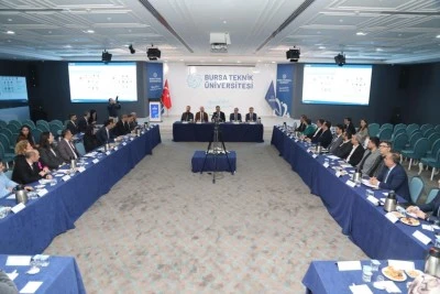 BT&Uuml; Danışma Kurulu Toplantısı'nda şehir ve &uuml;niversite iş birliği masaya yatırıldı