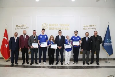 BT&Uuml; Kadın Floor Curling Takımı T&uuml;rkiye 3. oldu