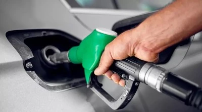 Bu gece yarısından sonra benzine gelecek olan zam belli oldu!