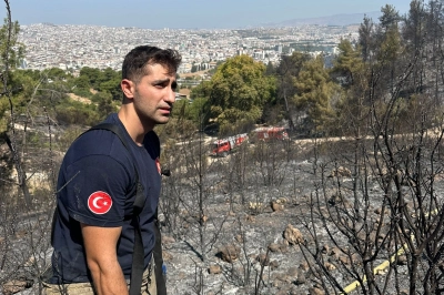 Buca ve Aliağa&rsquo;da &Ccedil;ıkan Yangınlar Kontrol Altına Alındı