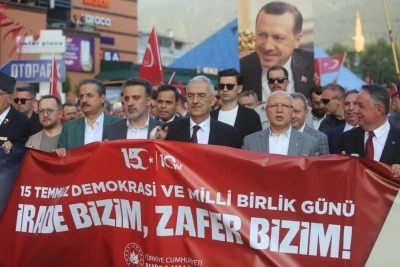 Bursa 15 Temmuz'un 10. yılında tek y&uuml;rek