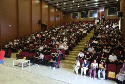 Bursa AB Bilgi Merkezi gen&ccedil;lere s&uuml;rd&uuml;r&uuml;lebilirlik bilincini aşıladı