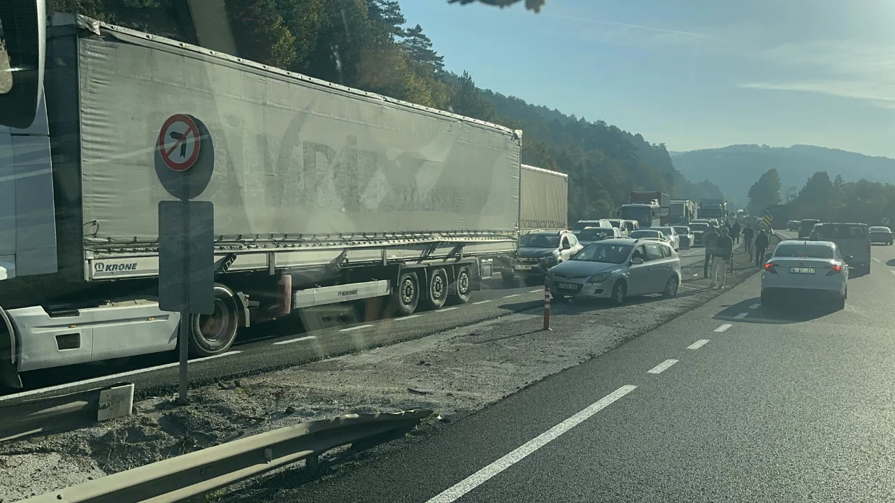 Bursa-Ankara yolunda ulaşım kesildi!