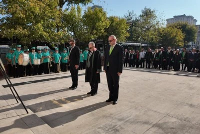 Bursa Barosu Başkanı Av. Metin &Ouml;ztosun: Cumhuriyet'in sorunlarının &ccedil;&ouml;z&uuml;m&uuml; Cumhuriyet'i demokrasiyle tamamlamak, hukukla g&uuml;&ccedil;lendirmekten ge&ccedil;er