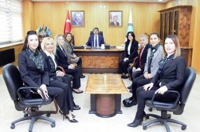 Bursa BUSADER'den &ouml;ğrencilere destek