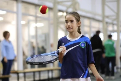 Bursa B&uuml;y&uuml;kşehir'den &ouml;ğrencilere &uuml;cretsiz tenis kursları