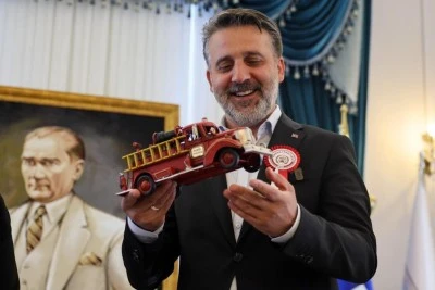 Bursa B&uuml;y&uuml;kşehir Belediye Başkan Vekili Şahin Biba: İtfaiye alanında T&uuml;rkiye'ye &ouml;rnek olacağız