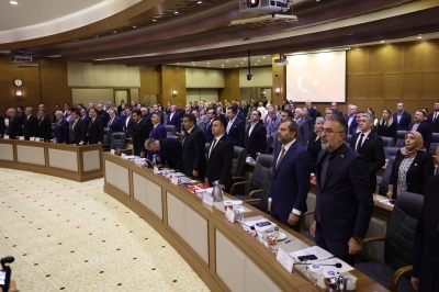 Bursa B&uuml;y&uuml;kşehir Belediye Meclisi&rsquo;nden Şehitlere Saygı Duruşu
