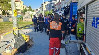 Bursa B&uuml;y&uuml;kşehir Belediyesi profesyonel ekipleriyle deprem b&ouml;lgesinde