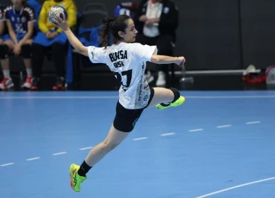 Bursa B&uuml;y&uuml;kşehir Belediyespor Avrupa Kupası'nda yarı finale y&uuml;kseldi