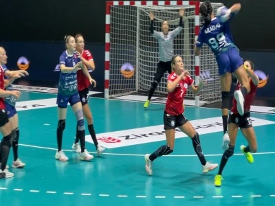 Bursa B&uuml;y&uuml;kşehir Belediyespor şampiyonluğu ka&ccedil;ırdı