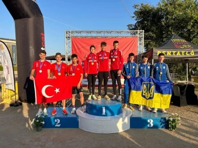 Bursa B&uuml;y&uuml;kşehir Belediyesporlu Muhammed Emir Kurtulan Avrupa &uuml;&ccedil;&uuml;nc&uuml;s&uuml;