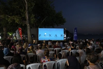 Bursa B&uuml;y&uuml;kşehir'den a&ccedil;ık sinema keyfi