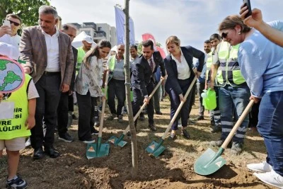 Bursa B&uuml;y&uuml;kşehir'den fidan dikimi