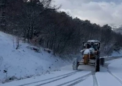 Bursa B&uuml;y&uuml;kşehir'den karla m&uuml;cadele
