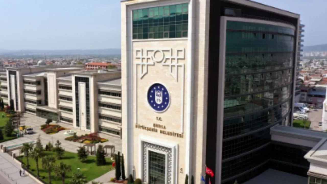 Bursa B&uuml;y&uuml;kşehir duyurdu: Teravih sonrası tatlı ikramı