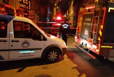 Bursa B&uuml;y&uuml;kşehir ekipleri 632 lodos kaynaklı olaya m&uuml;dahale etti 