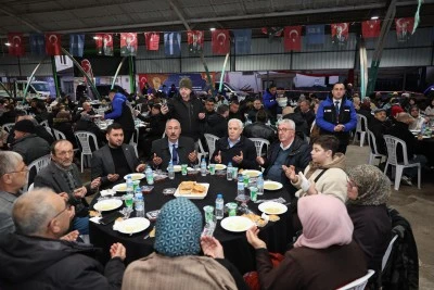 Bursa B&uuml;y&uuml;kşehir'in Ramazan sofrası İznik'te kuruldu