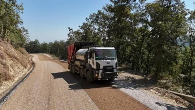 Bursa B&uuml;y&uuml;kşehir, İneg&ouml;l'&uuml;n kırsal yollarını yeniliyor! 