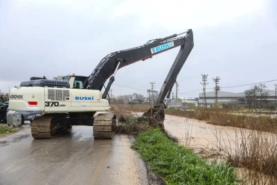 Bursa B&uuml;y&uuml;kşehir, olumsuz hava koşullarına karşı seferber oldu