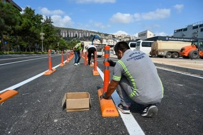 Bursa B&uuml;y&uuml;kşehir, Orhangazi'nin yollarını yeniledi 