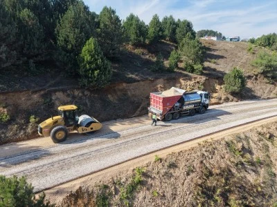 Bursa B&uuml;y&uuml;kşehir rahat ulaşım i&ccedil;in yolları yeniliyor