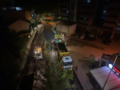 Bursa B&uuml;y&uuml;kşehir &uuml;st yapı &ccedil;alışmalarına gece de devam ediyor