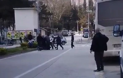 Bursa caddelerinde kavga eksik olmuyor!