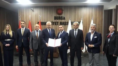 Bursa'da 15 bin h&uuml;k&uuml;ml&uuml;n&uuml;n yararlanacağı protokol imzalandı 