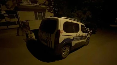 Bursa'da 15 yaşındaki yeğenini evde erkek arkadaşıyla bastı